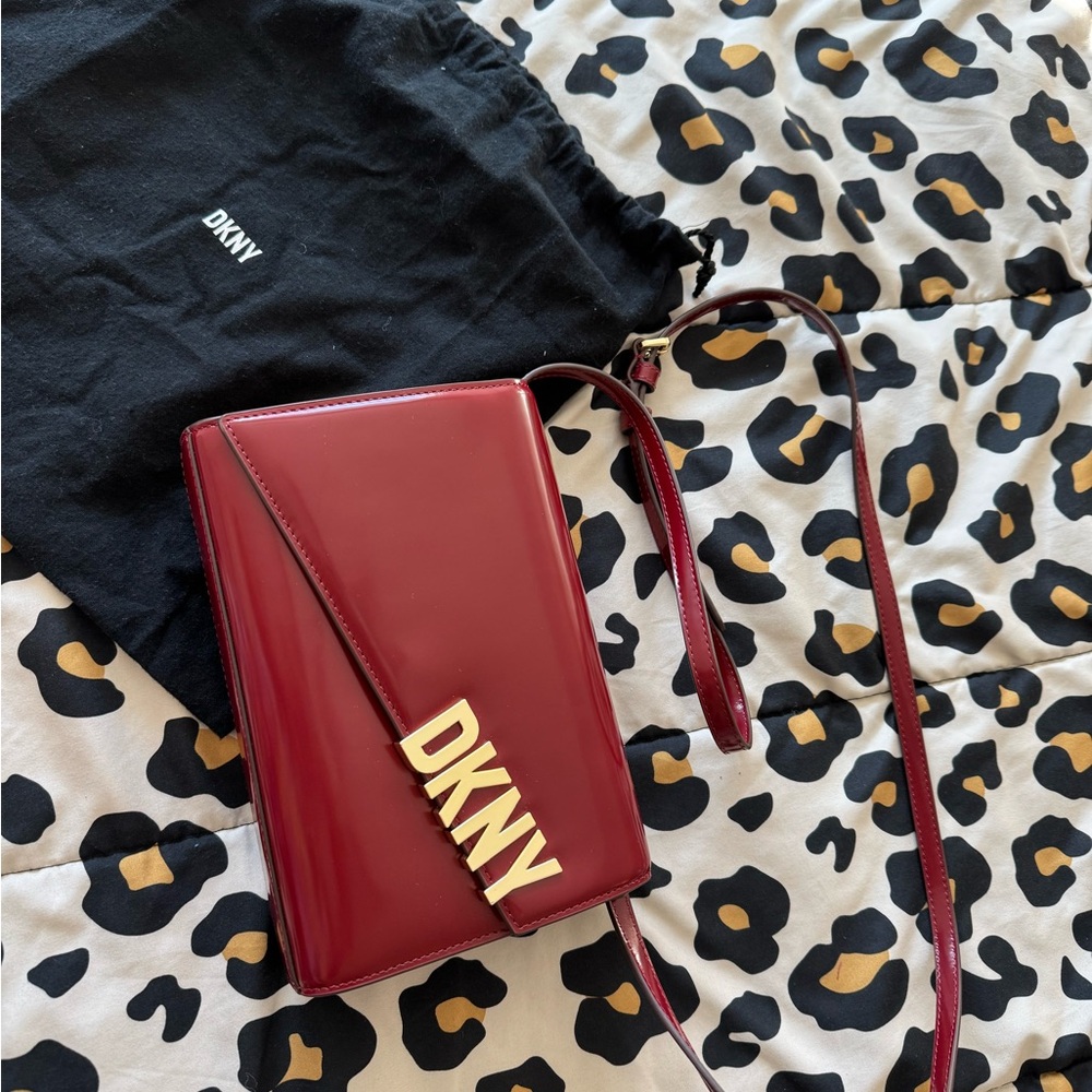 DKNY Red Crossbody Bag Sleek Leather Design